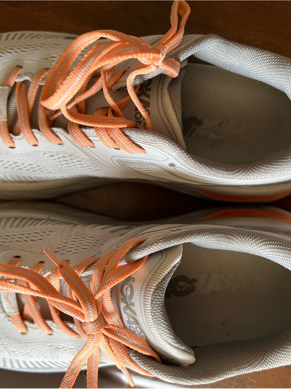 Hoka Bondi 7 Women's Light Gray and Peach Running Shoes - Picture 12 of 12